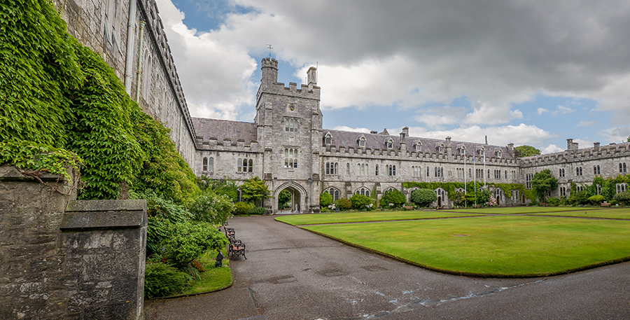 univerzita v Corku